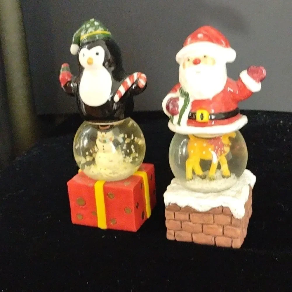 Vintage Holiday Sno Globe Salt & Pepper Shakers